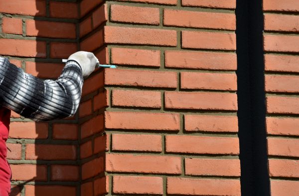 Brick House Repair in Macomb