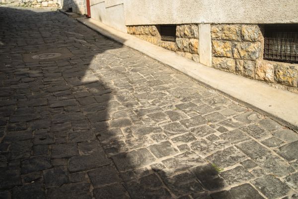Stone Sidewalk Repair in Macomb