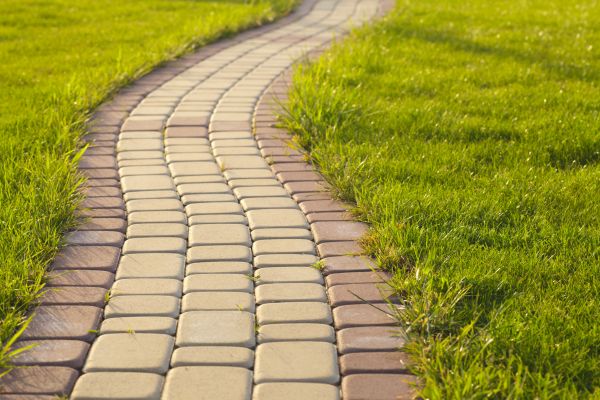 Sidewalk Brick Repair in Macomb