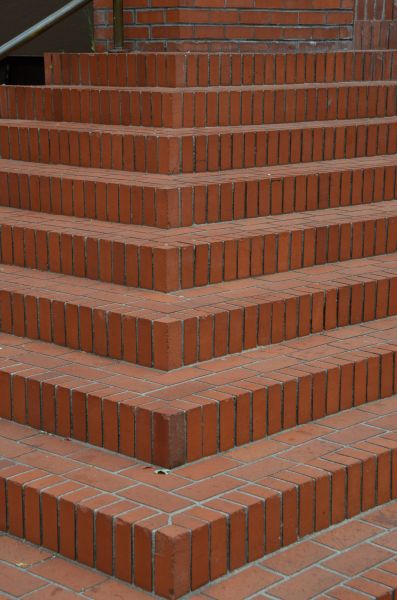 Staircase Brick Repair in Macomb